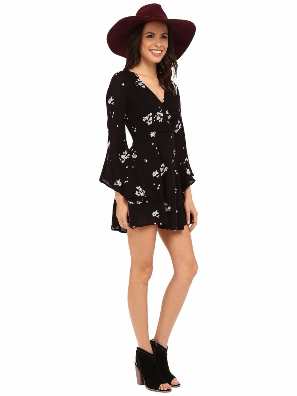 Free‎ People Jasmine Embroidered Mini Dress Size 8 Black Surplice